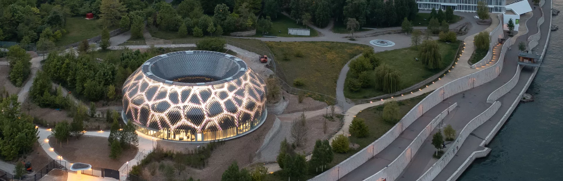 Novartis Pavillon art projection drone shot ©aluarts